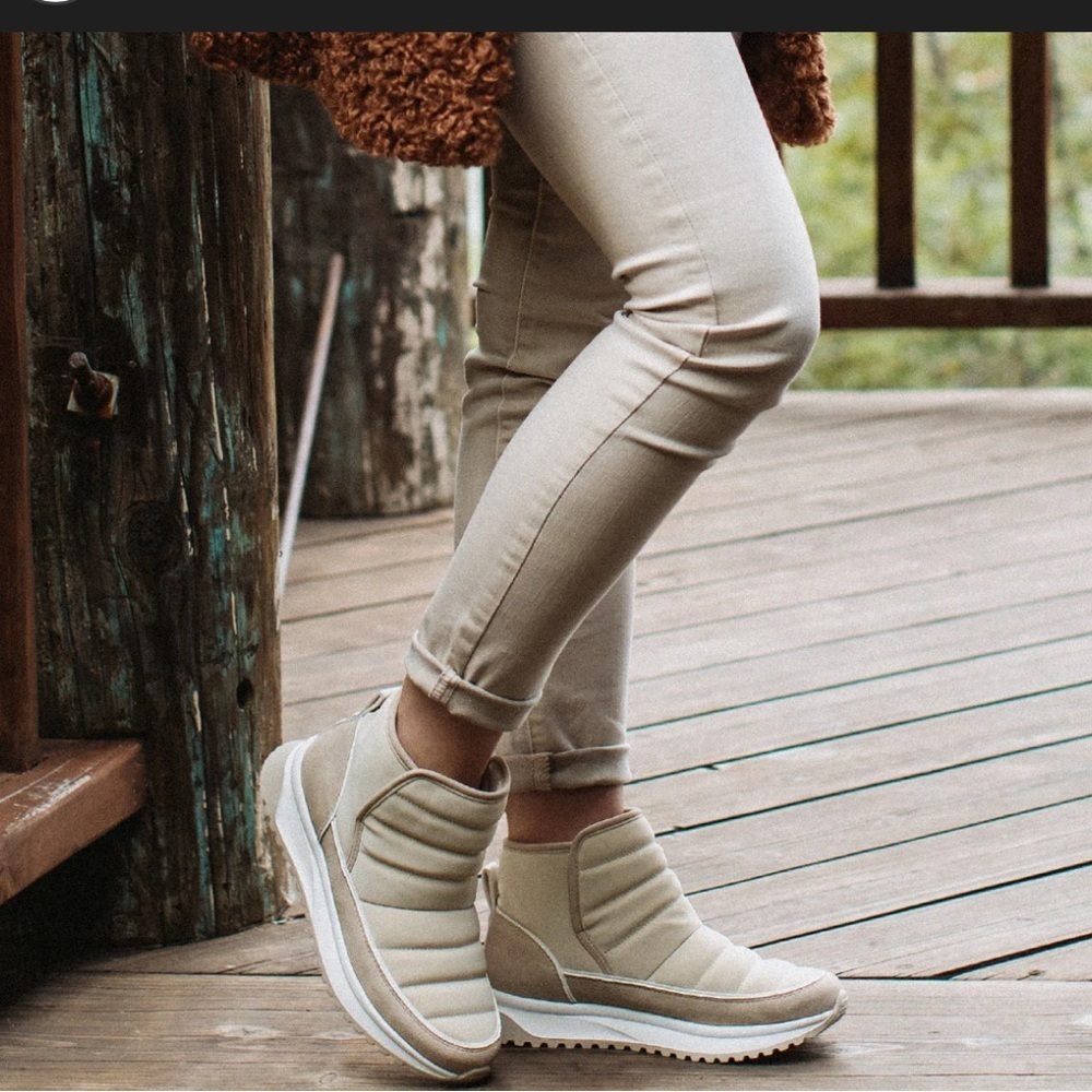 Yellow Box Beige Quilted Sneakers